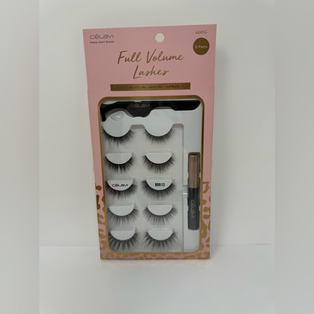 Celavi Full Volume Lashes starter kit new!